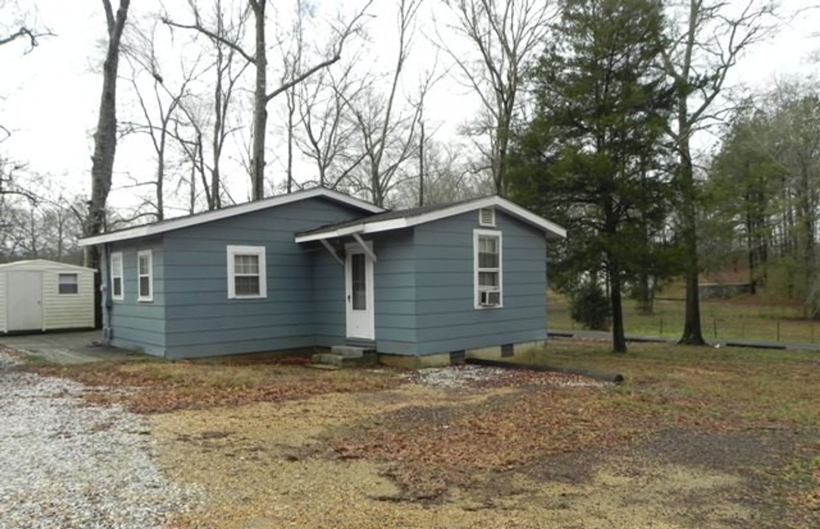 Lee County – photo 1 of 6