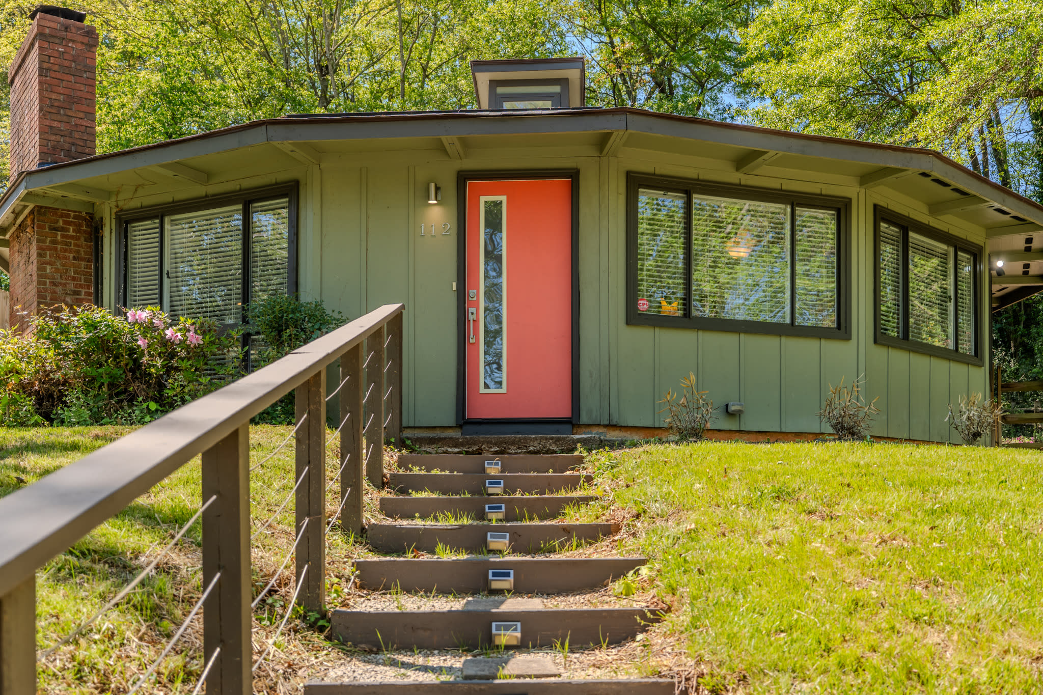 112 Scarlett Street – photo 1