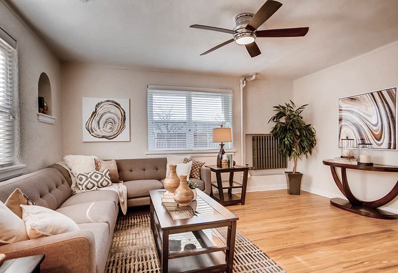 1020 Lincoln – photo 1