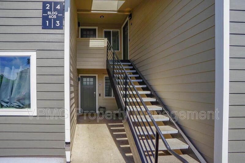 605 Se 121St Ave – photo 1