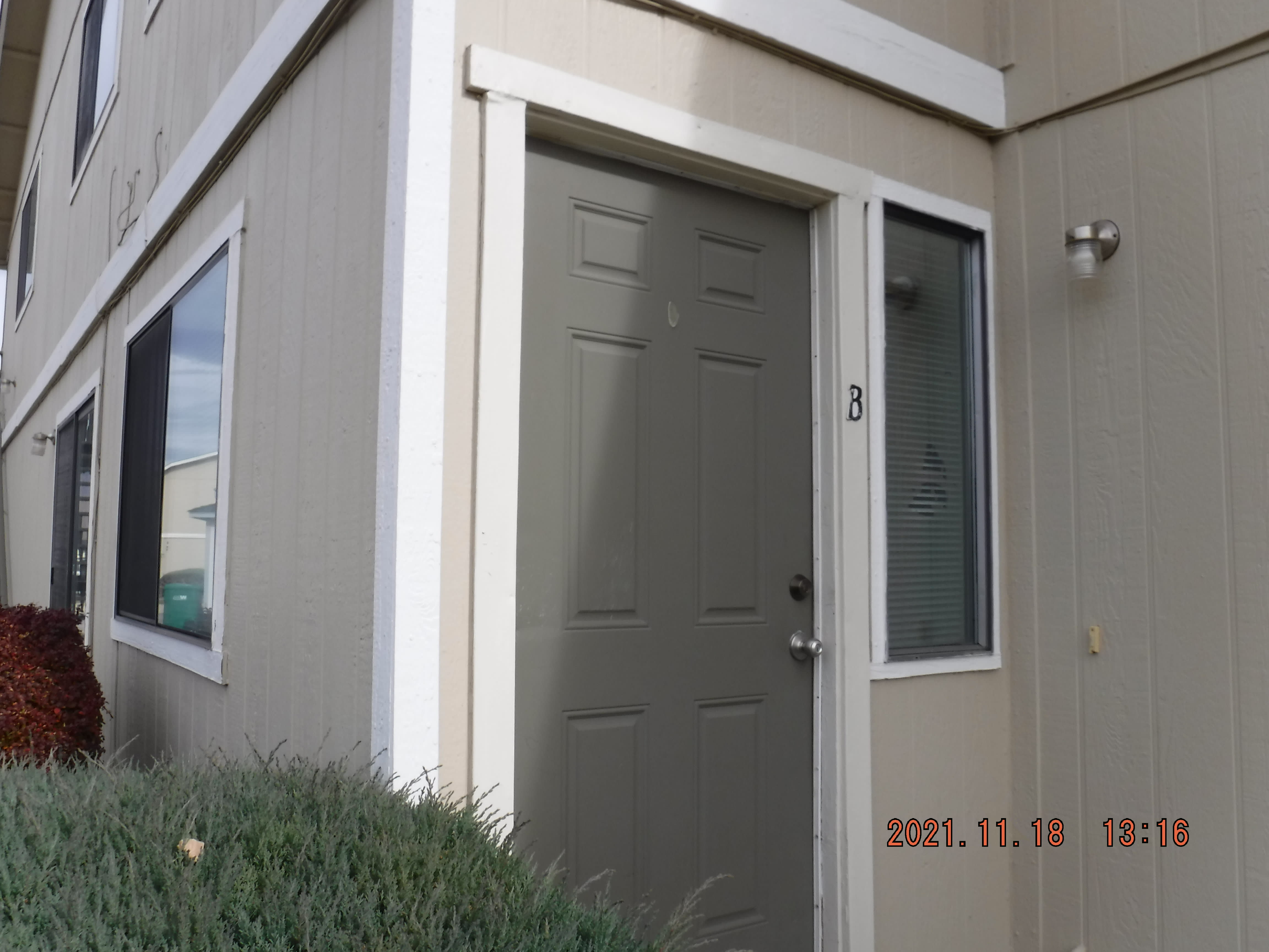 393 Sweetwater Cir – photo 1 of 9