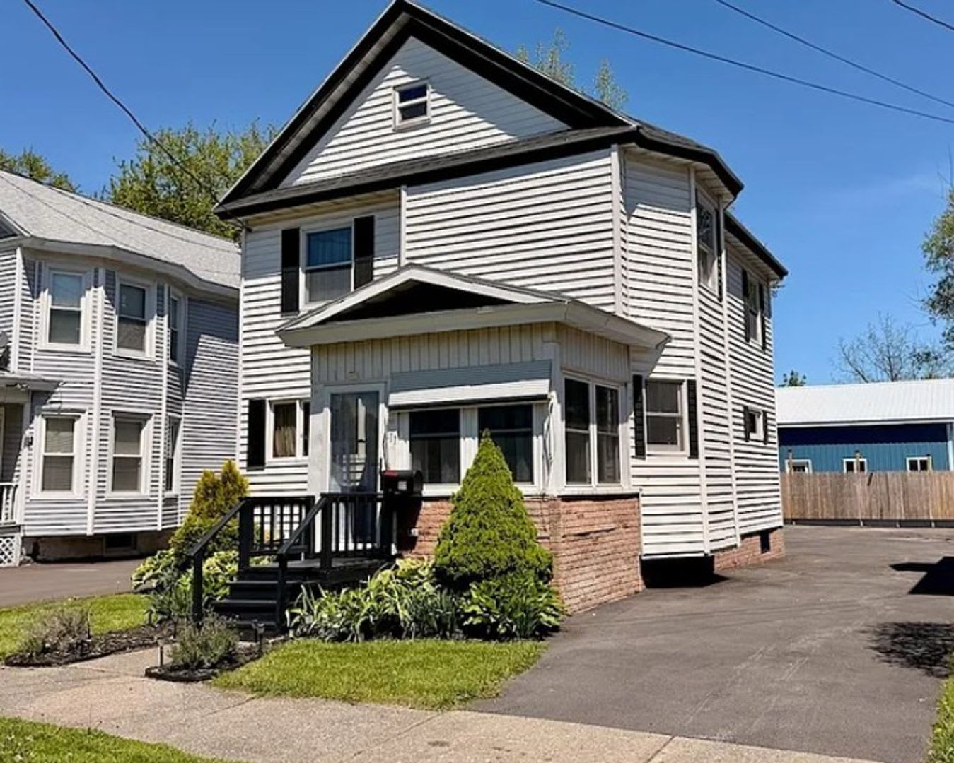 Exceptional 3 bdrm/1.5 ba Home!! Beautifully cared for! – photo 1 of 34