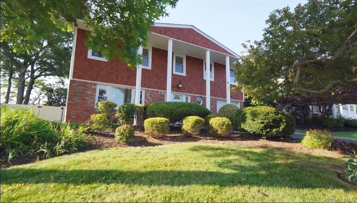 21 Wesleyan Road – photo 1 of 9