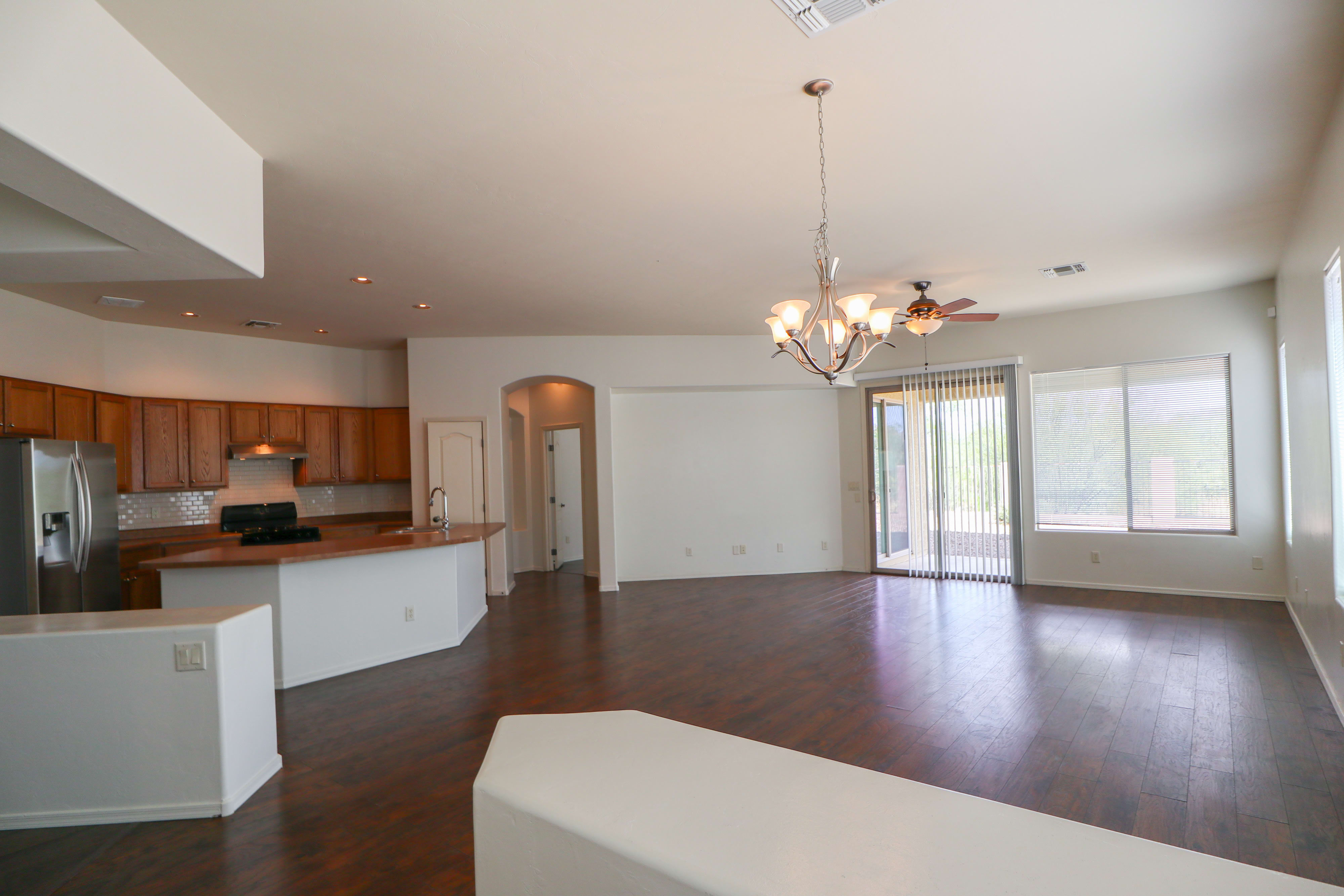 1022 W Blue Crest Dr – photo 1 of 83