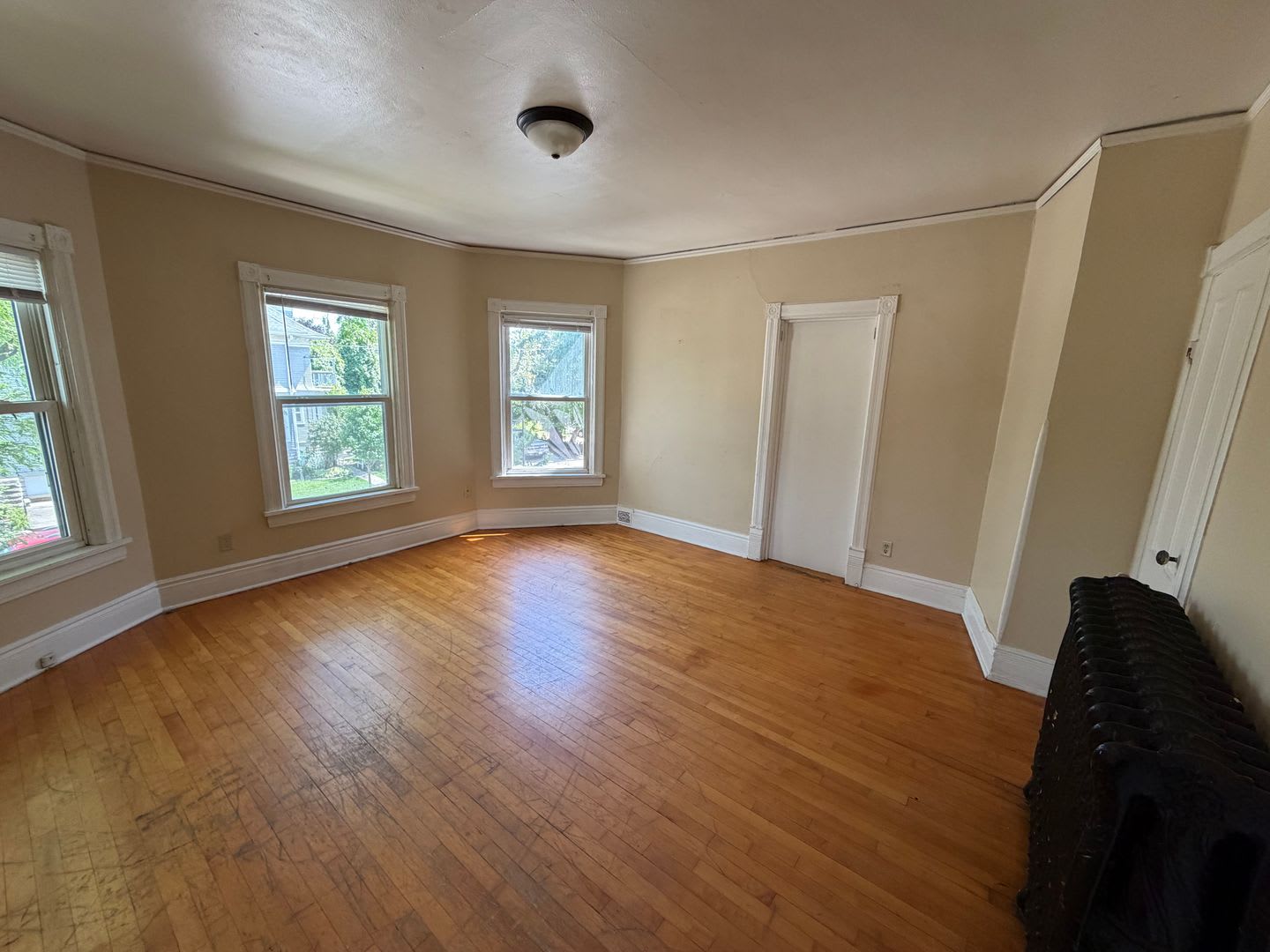 140 E. 1st Street – photo 1 of 10