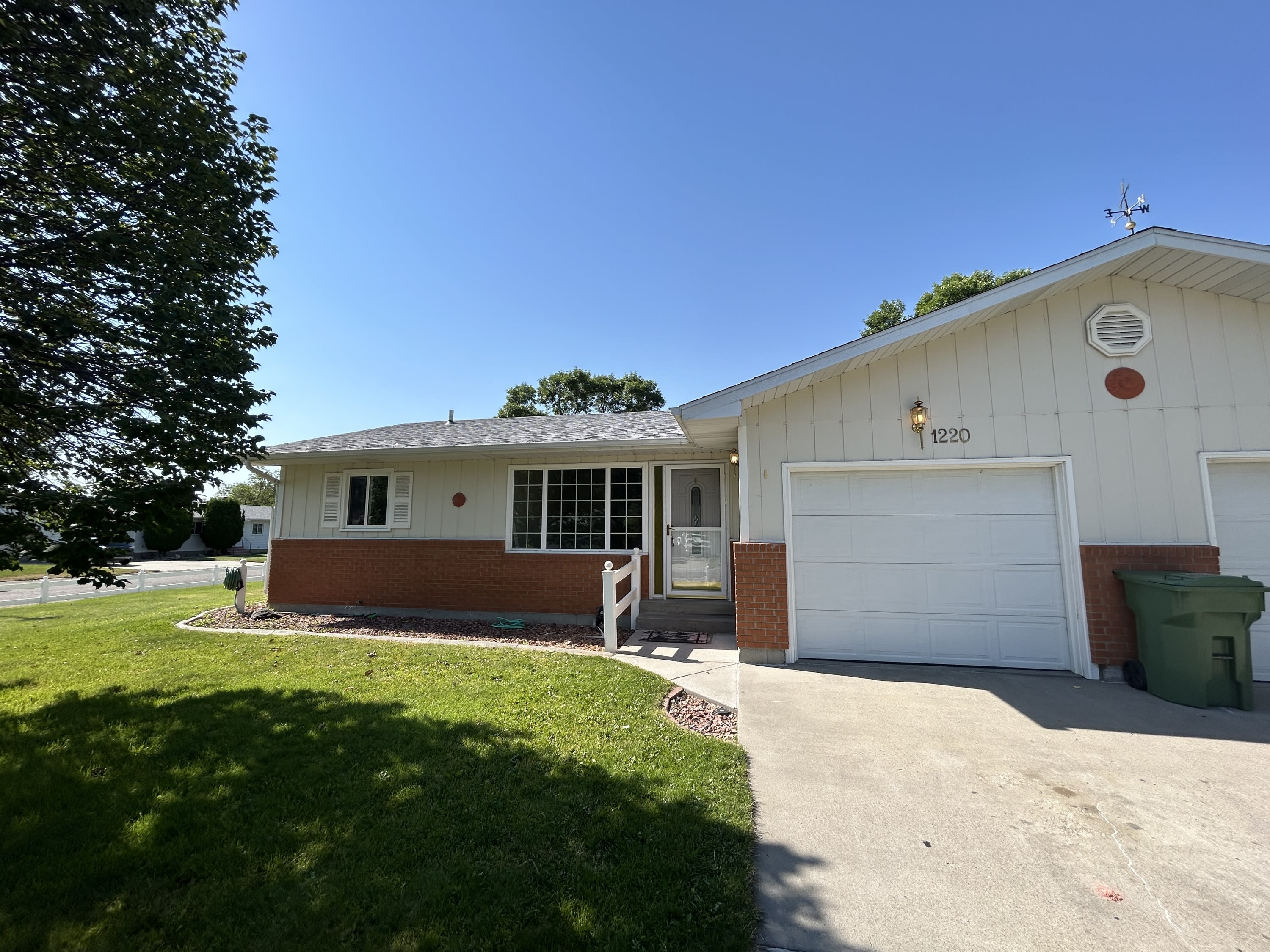 1218 Galway Drive – photo 1