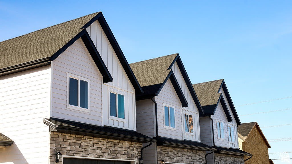 844 N 200 W – photo 1 of 16