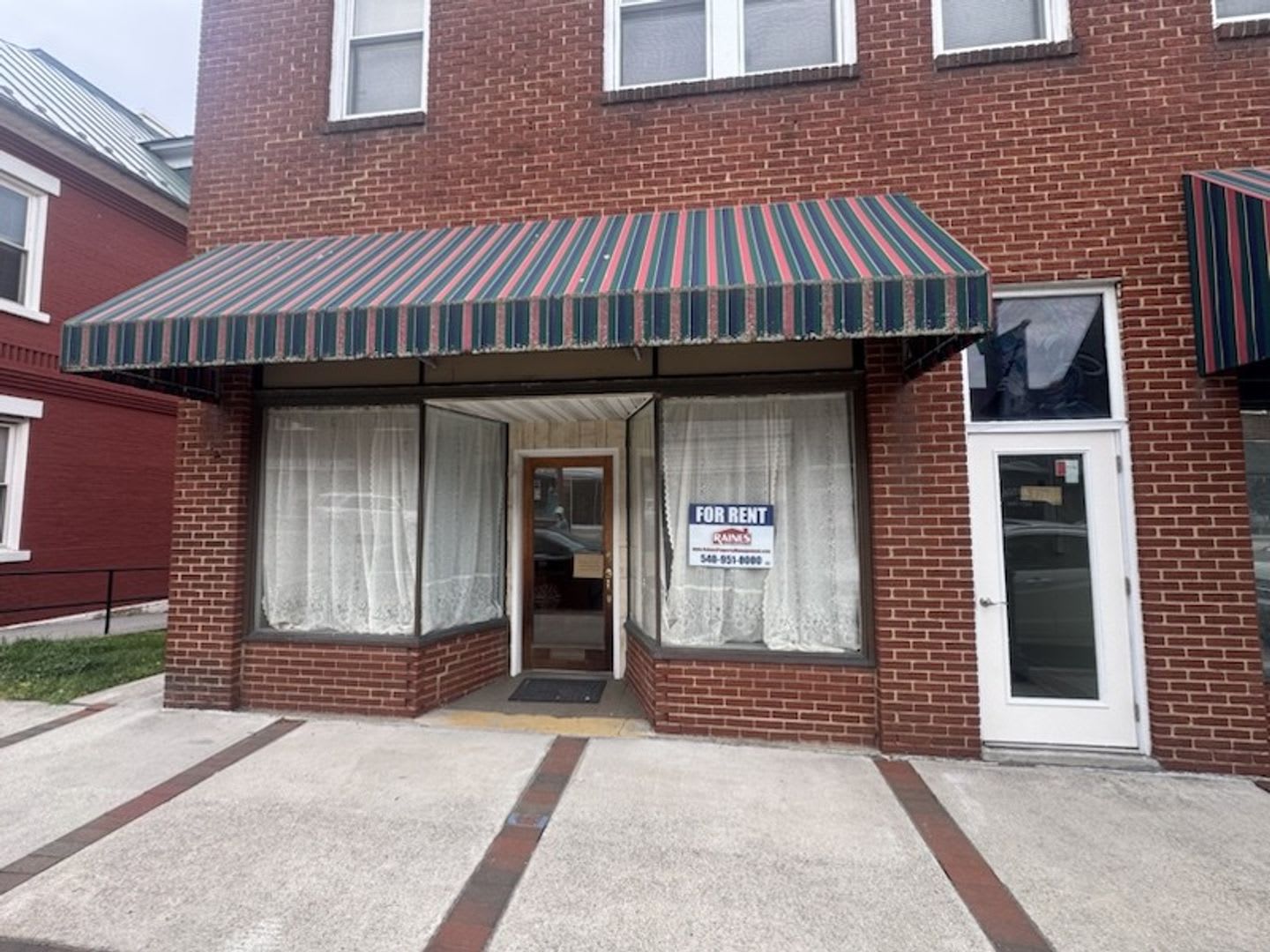 Pearisburg Office Commercial Property – photo 1 of 7
