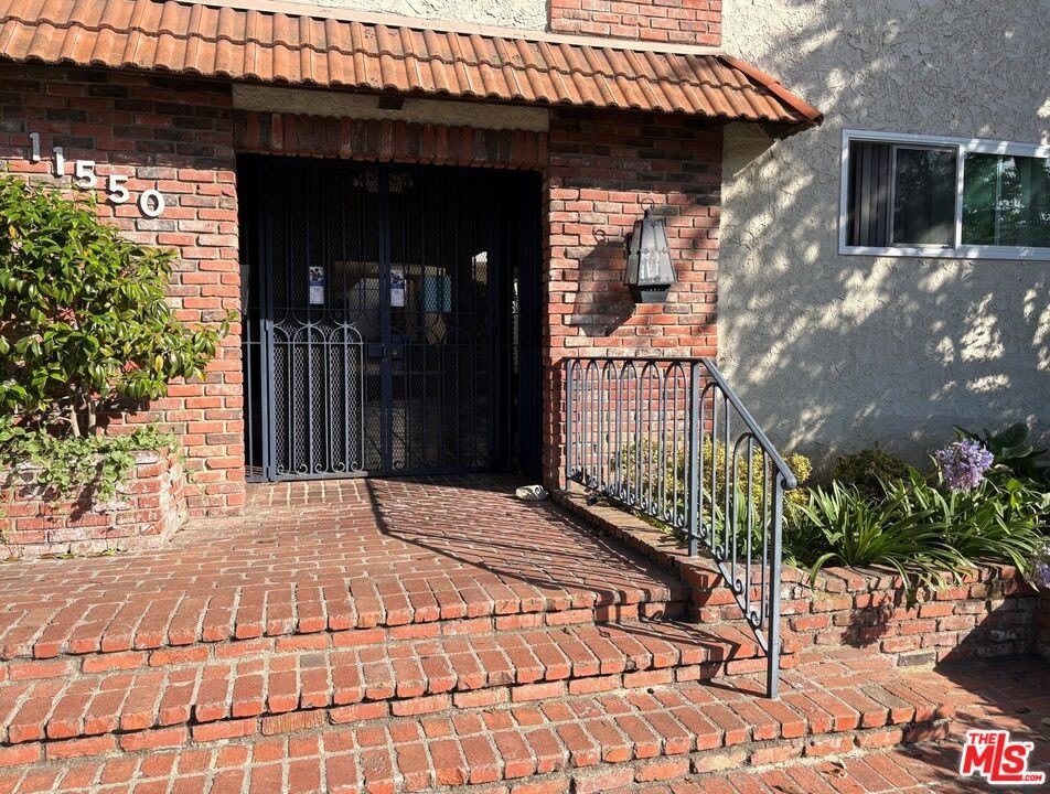 11550 Nebraska Ave – photo 1