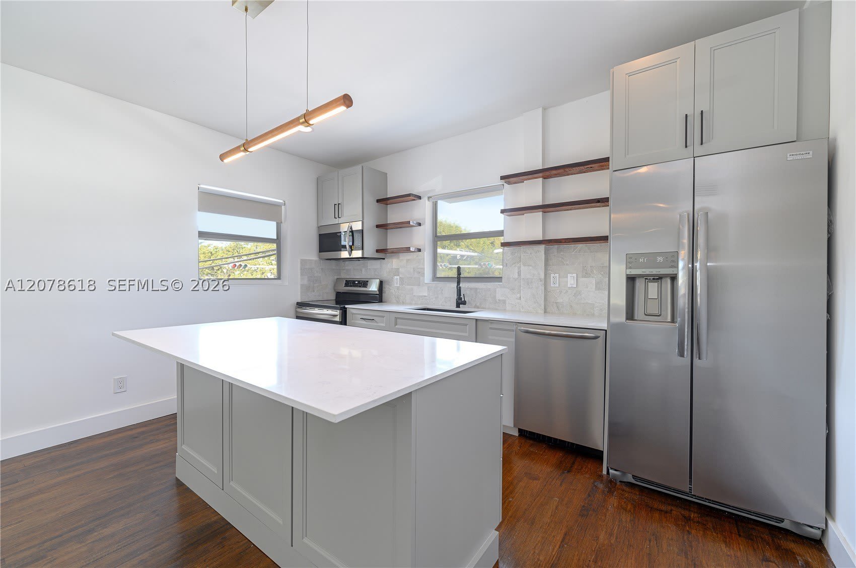 557 Meridian Ave – photo 1