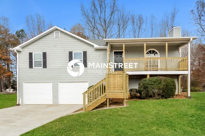 33 Sweetwater Drive – photo 1 of 266