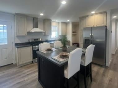 493 Cimarron – photo 1 of 21