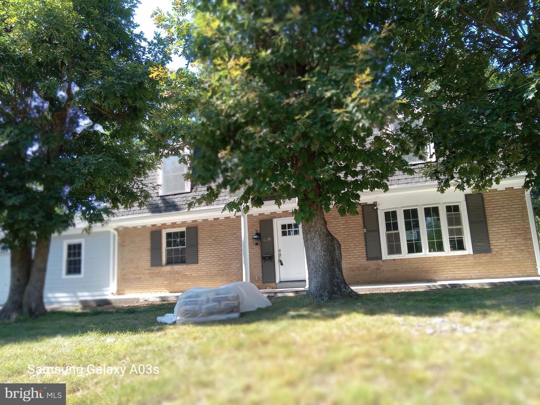 649 HERNDON Parkway – photo 1 of 30
