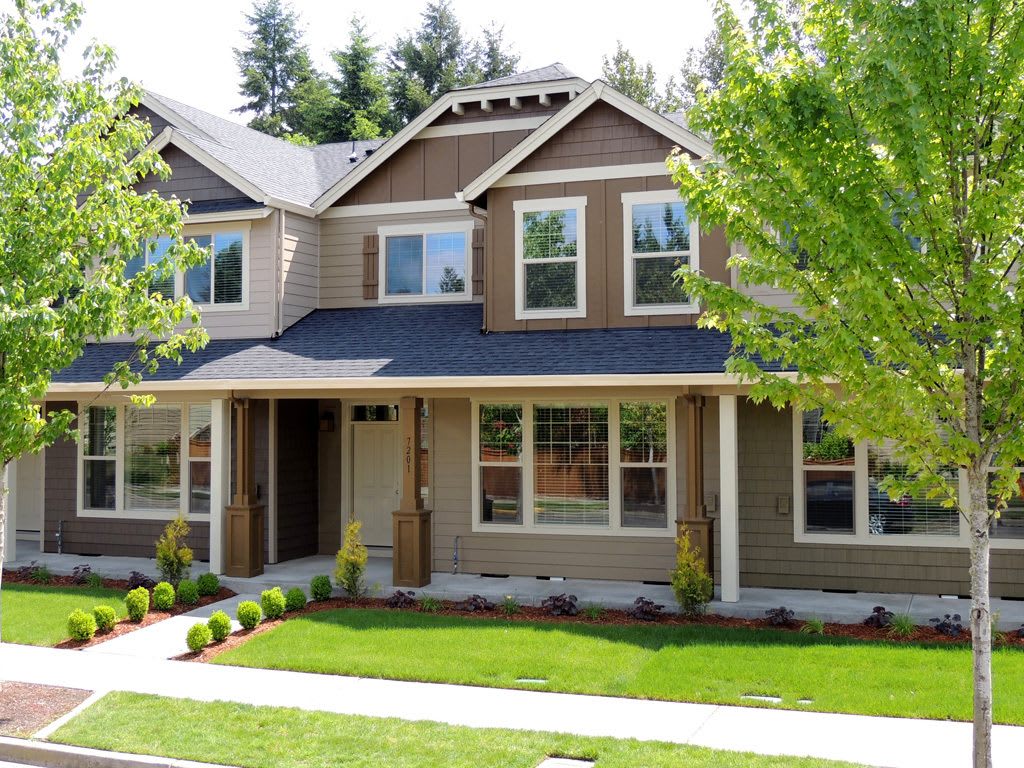 Pending Application Modern 3Bd Town Home Brand New Carpet – photo 1 of 292