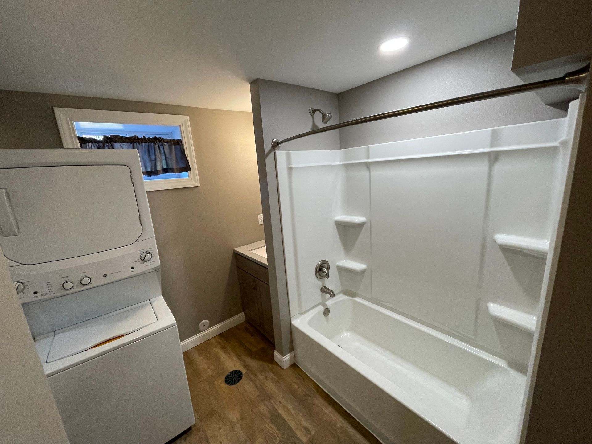 205 8th Avenue NW – photo 1 of 21