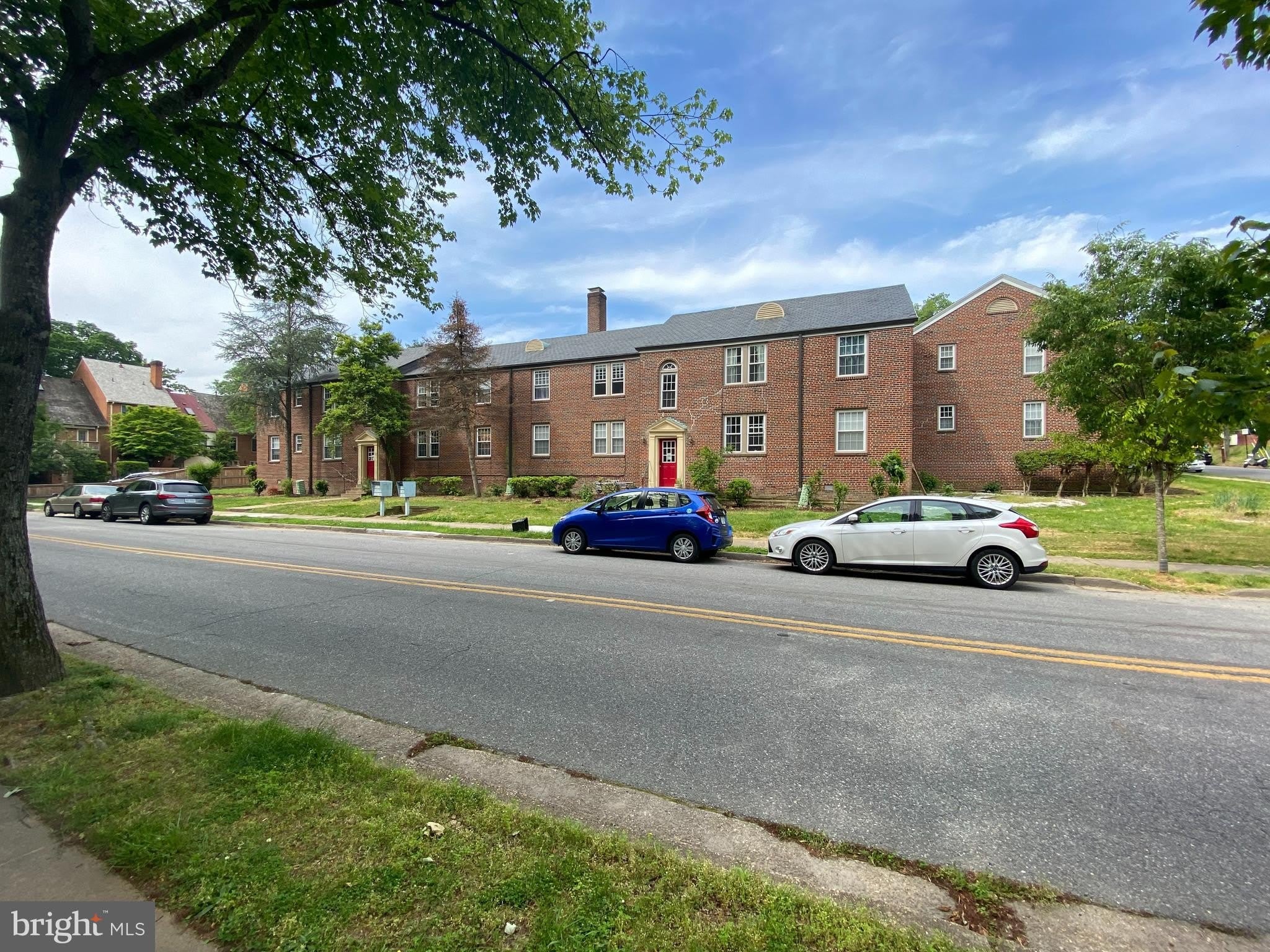 804 MONUMENT Avenue – photo 1