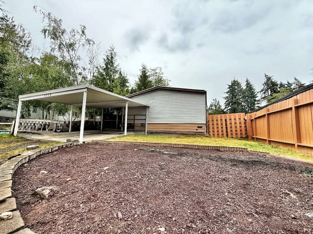 2110 Kent Avenue West – photo 1 of 25