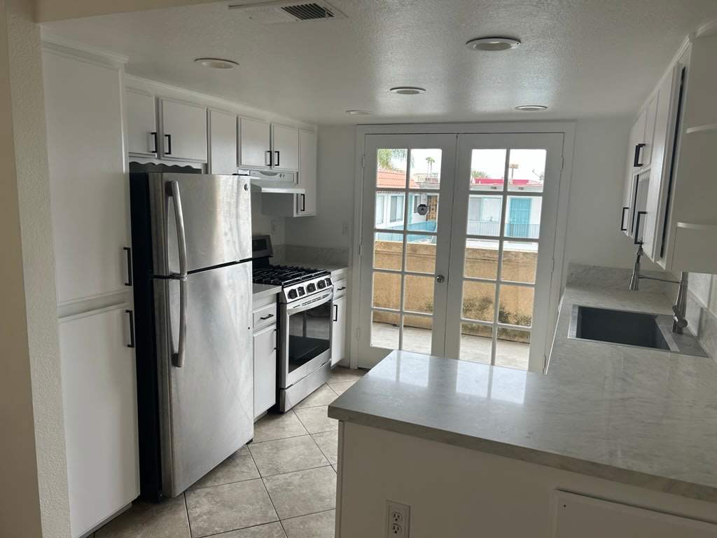 575 E Street – photo 1