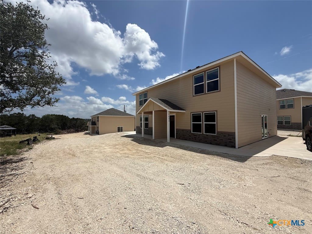 1008 Makayla Drive – photo 1