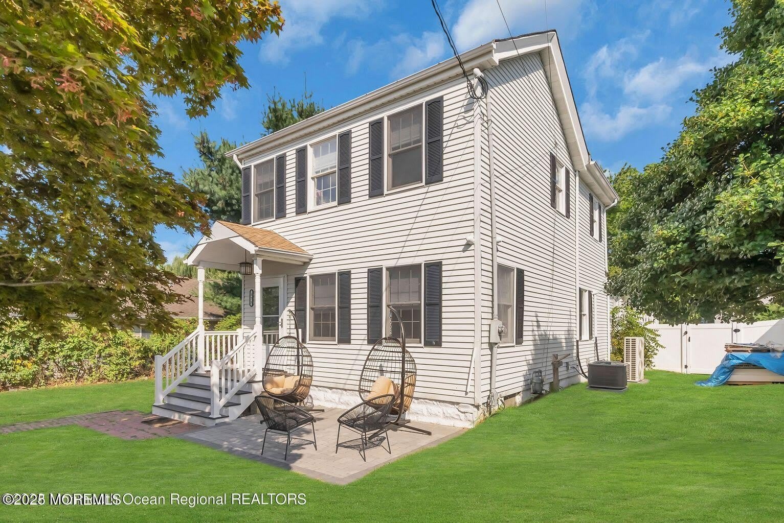 373 W Park Avenue – photo 1