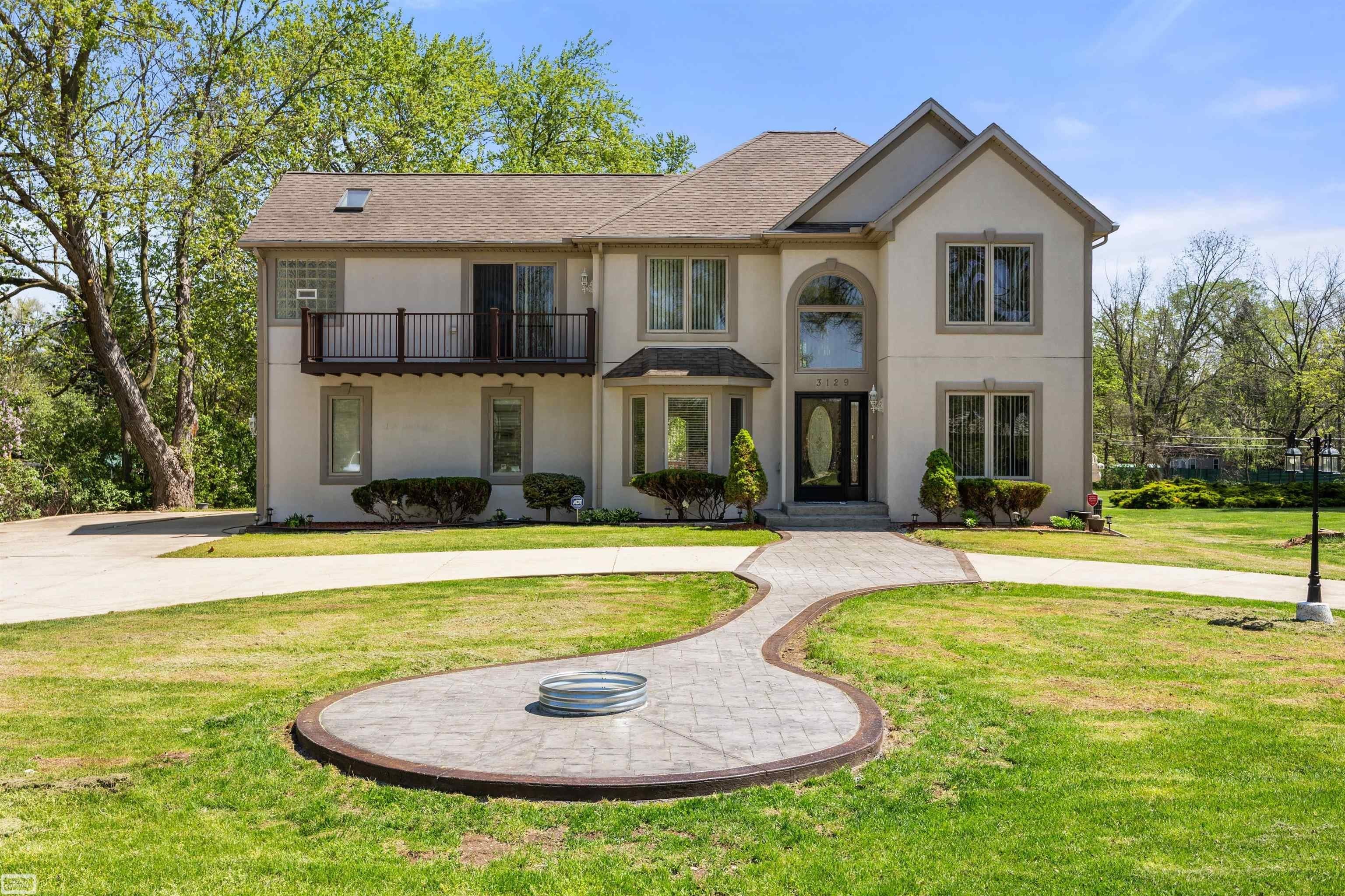 3129 Bendelow Road – photo 1 of 197