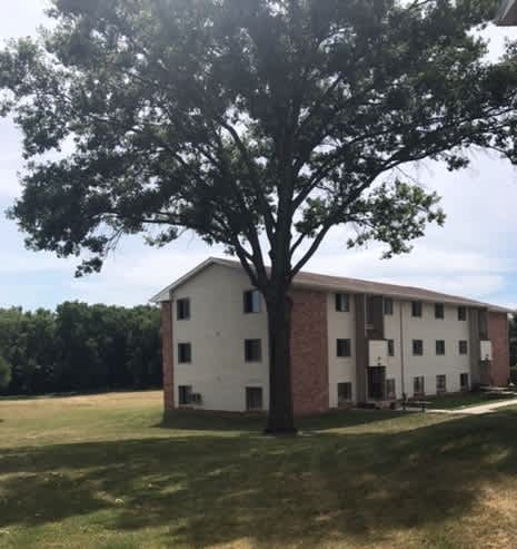 1804 East Summit Street – photo 1 of 11