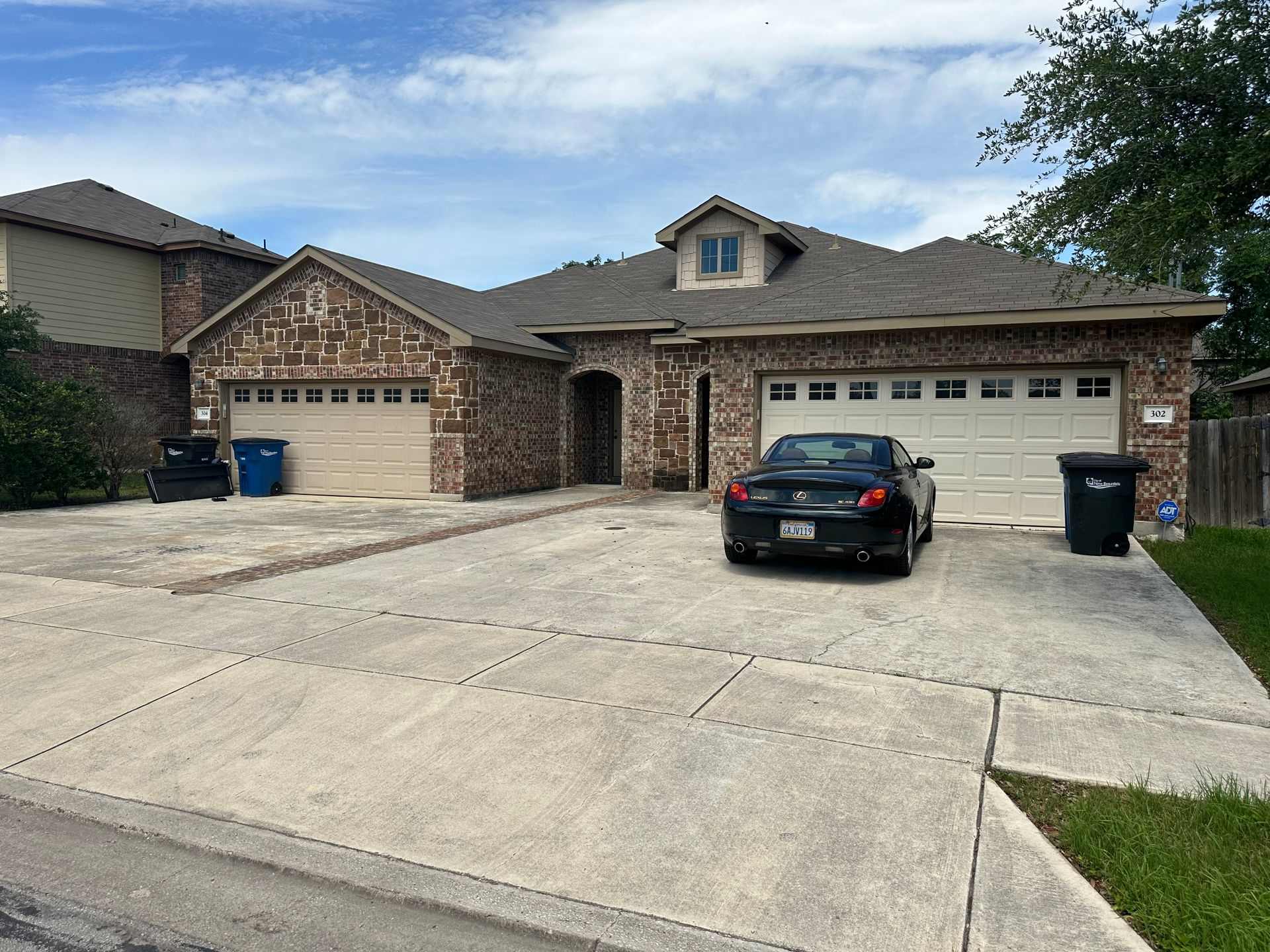 Townhome for rent – photo 1