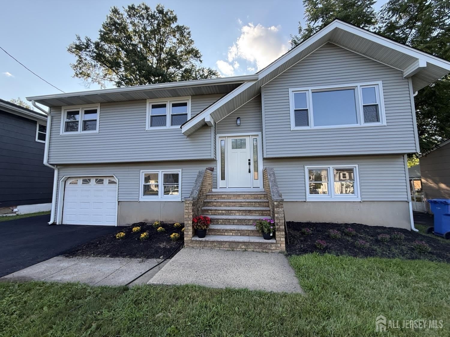 684 West Avenue – photo 1 of 18