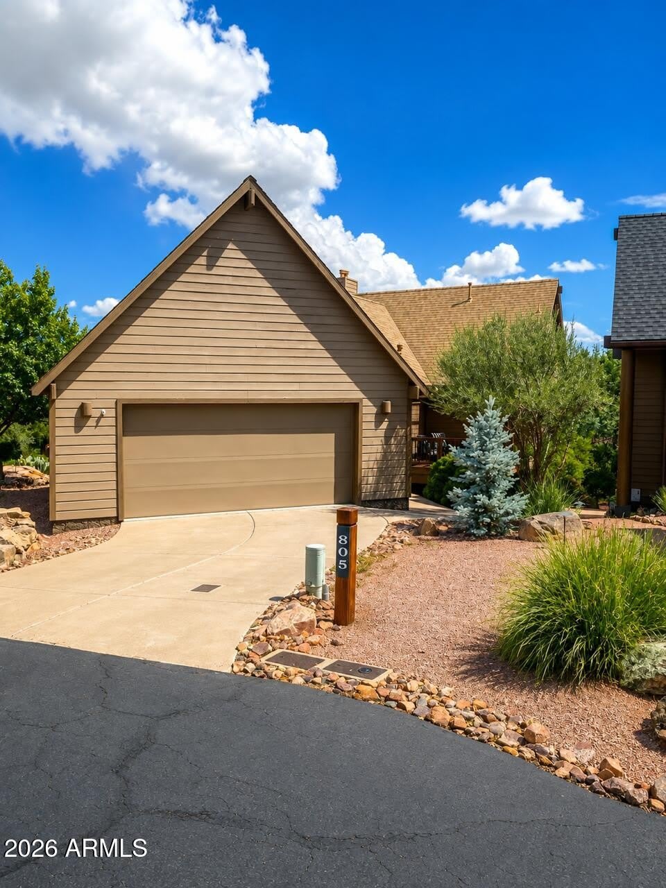 805 N GRAPEVINE Circle – photo 1 of 42
