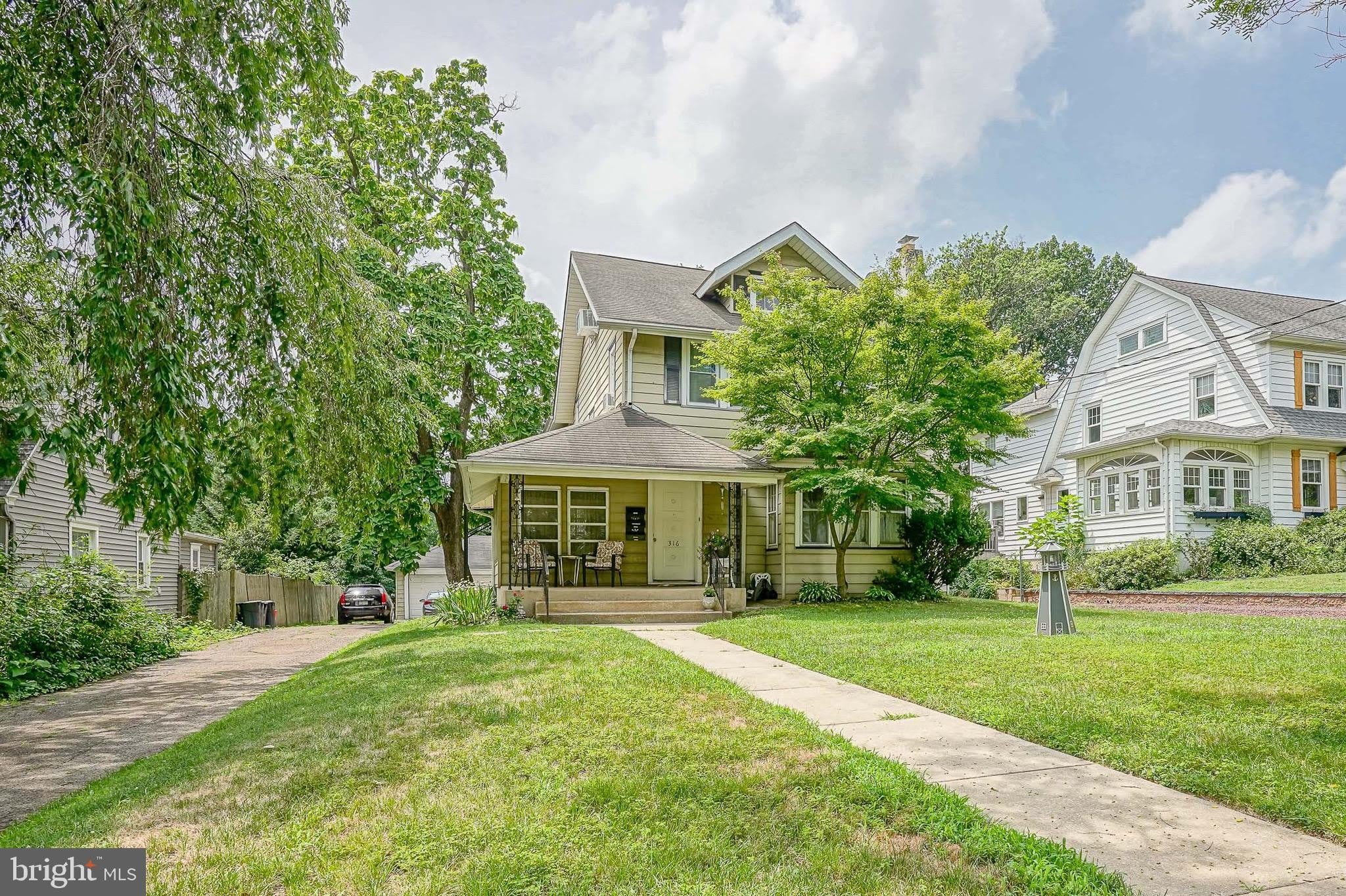 316 9TH Avenue – photo 1 of 12