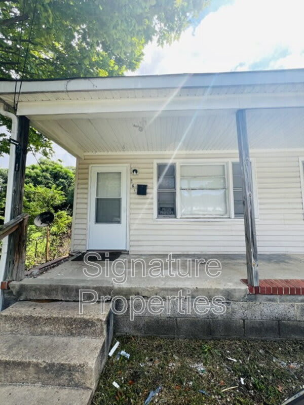 1221 Montgomery Ave – photo 1 of 124