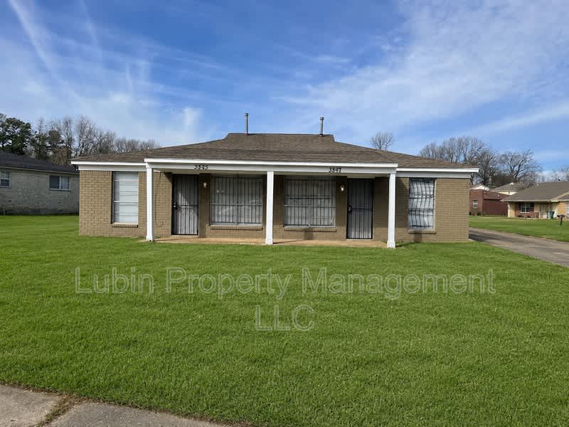 3827 Ajanders Dr – photo 1