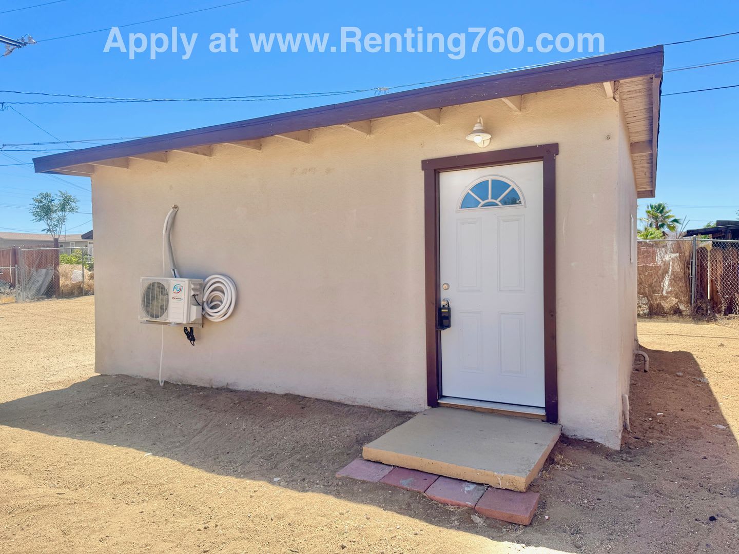 Cute 2 bed 1 Bath Home! – photo 1 of 12