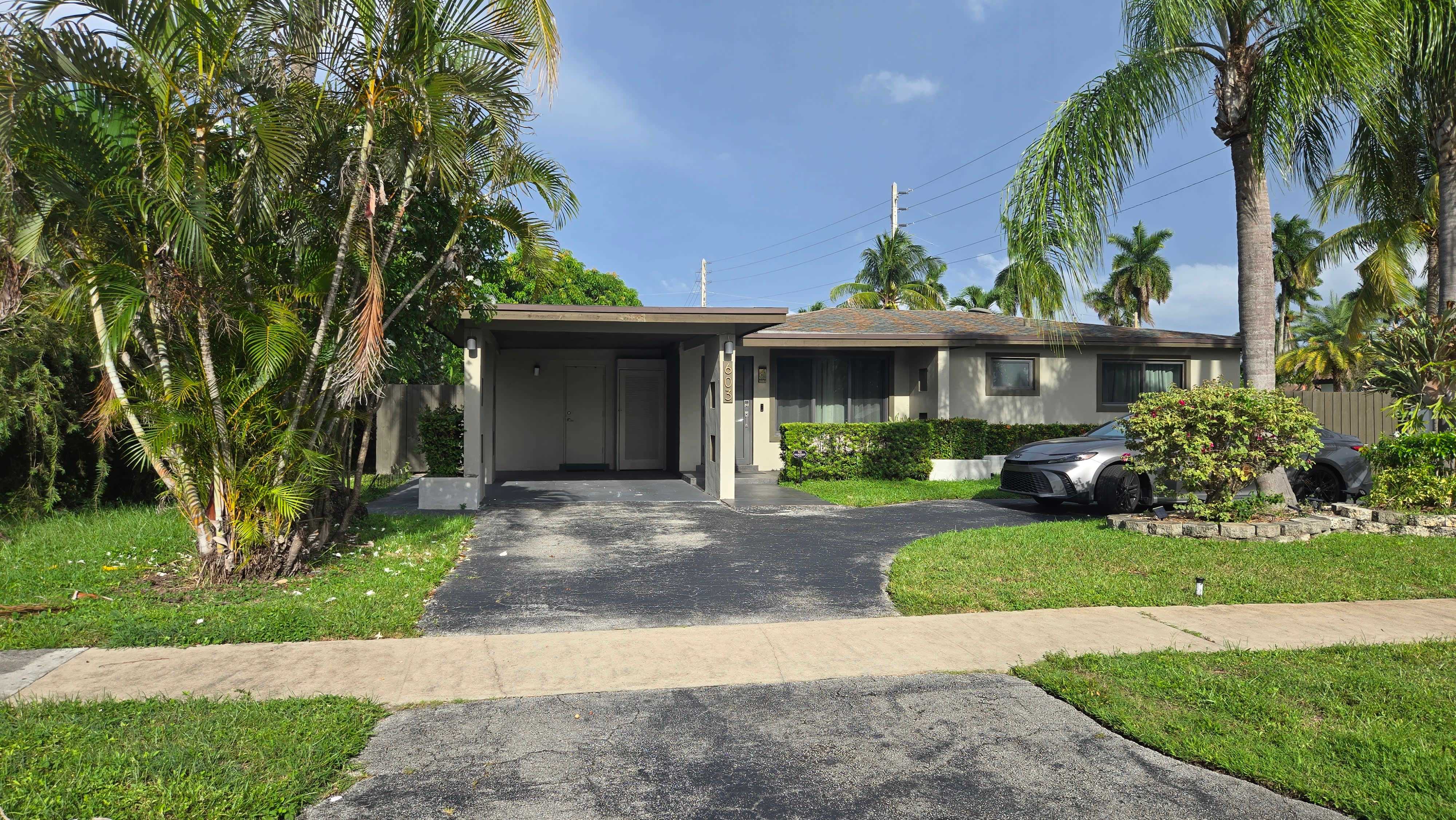 603 North 31st Court – photo 1