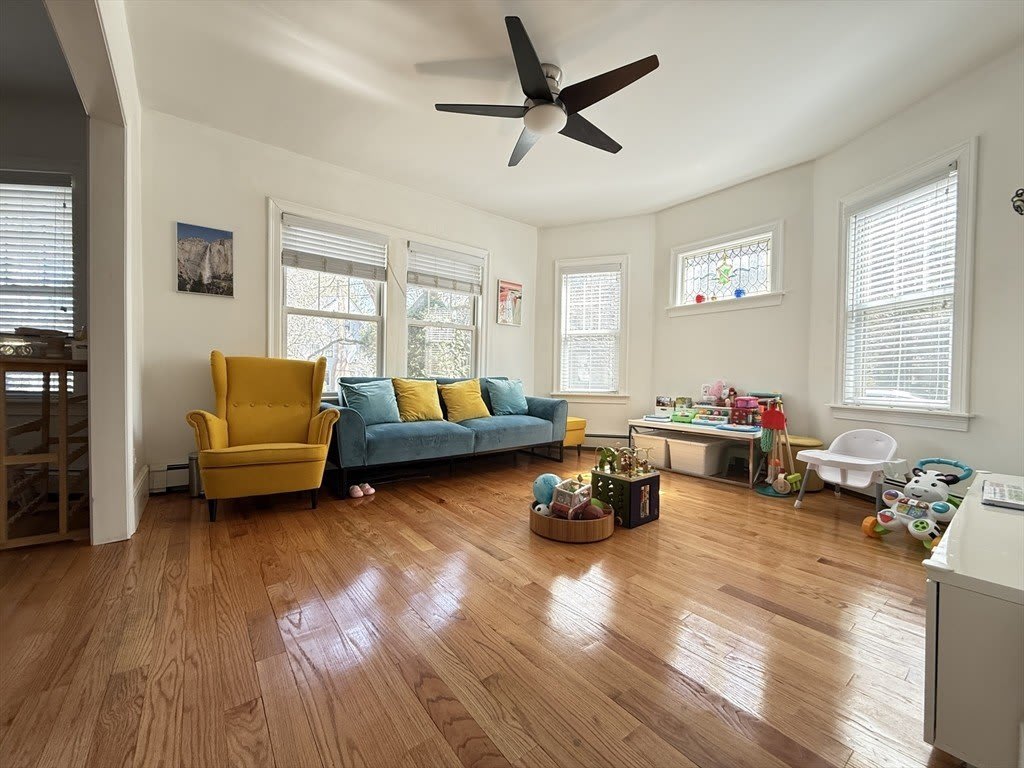 132 Middlesex Road – photo 1 of 10