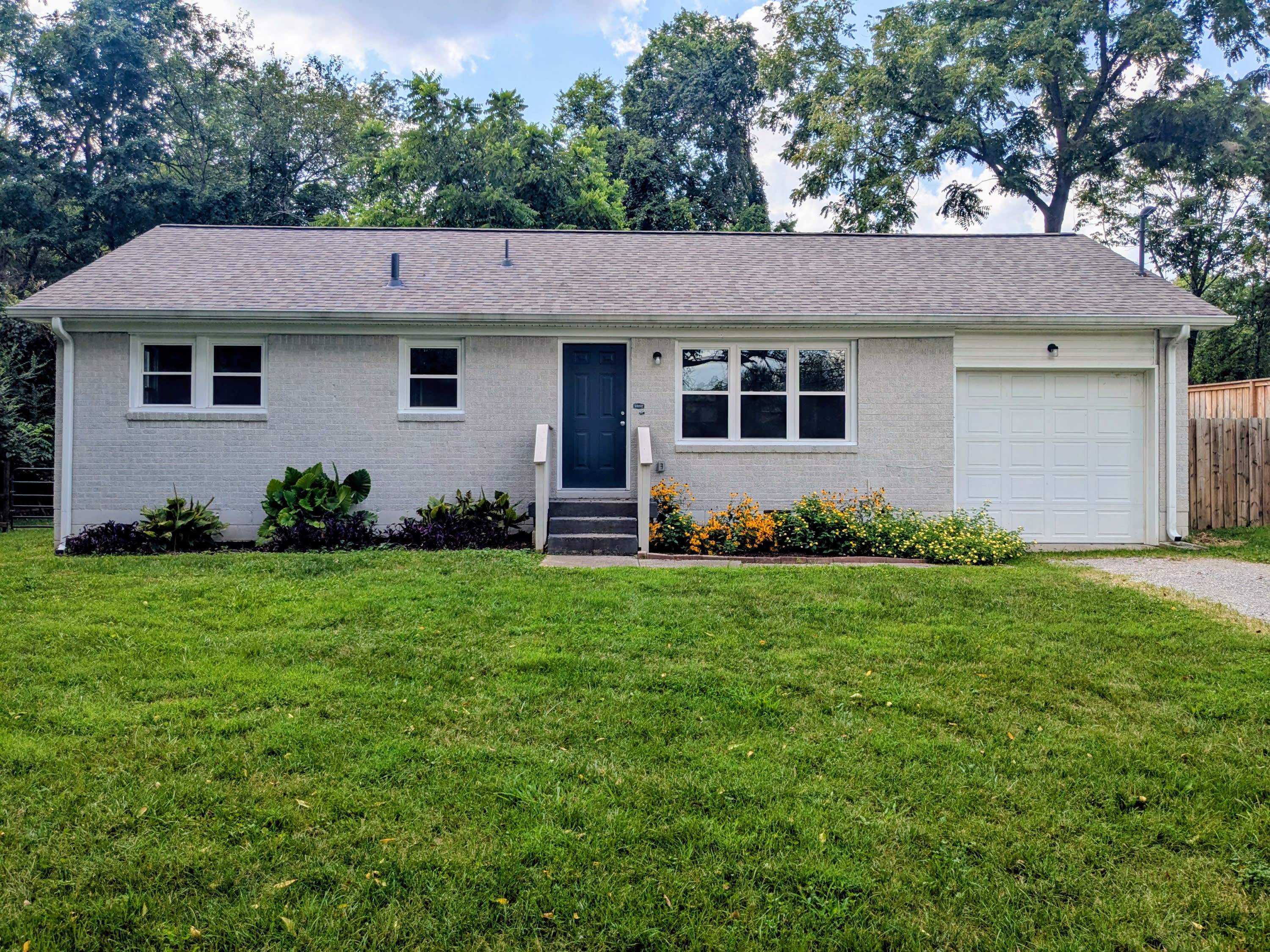 940 Colfax Drive – photo 1