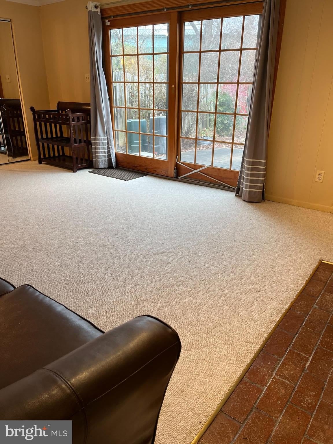 147 EAST Street NE – photo 1 of 10