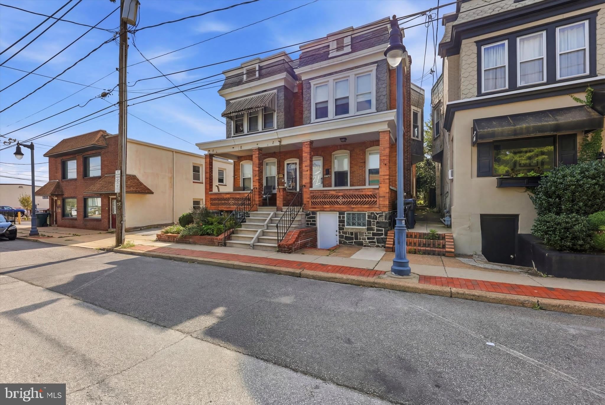 832 N UNION Street – photo 1