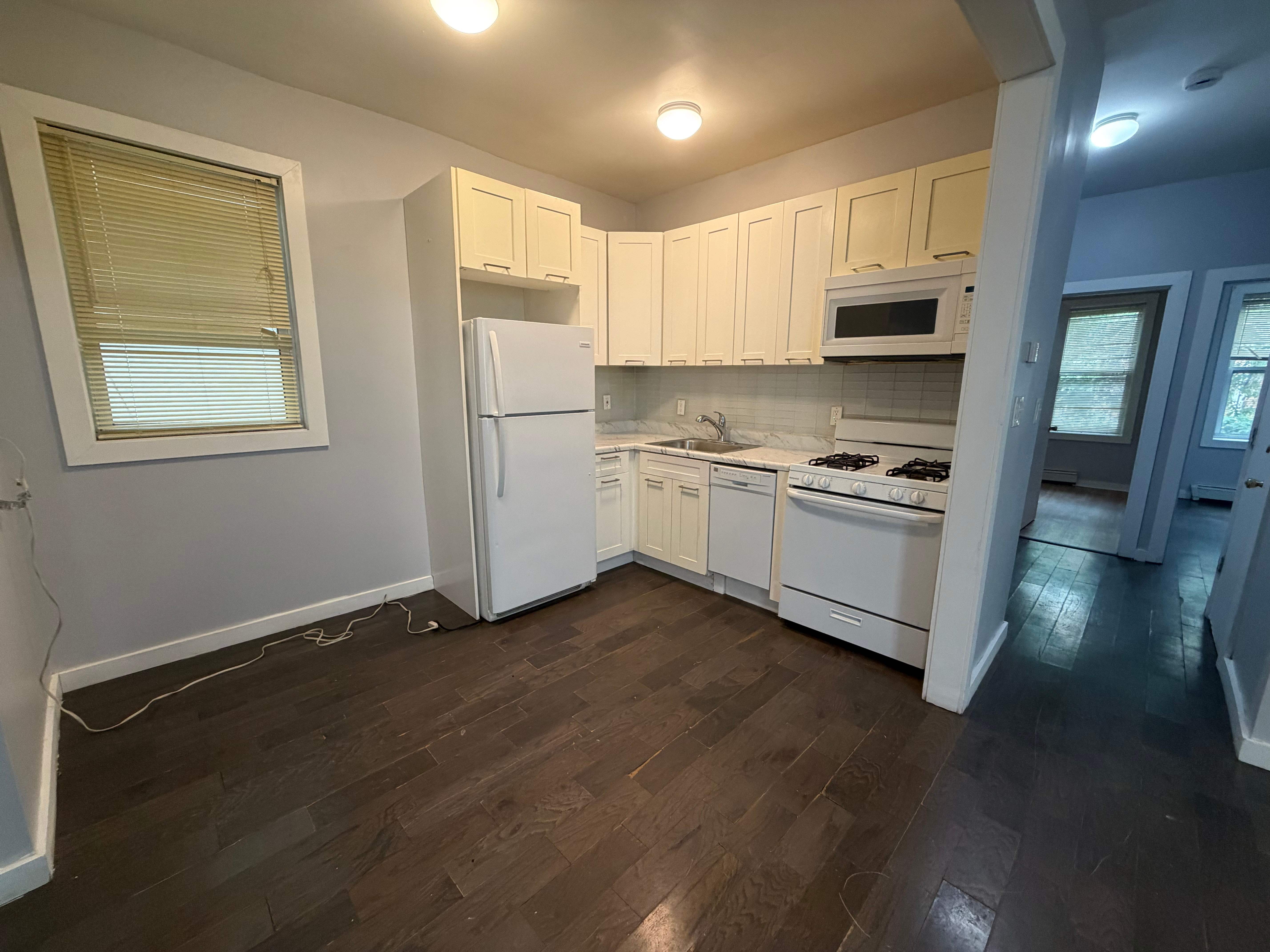 29 Bartholdi Ave – photo 1