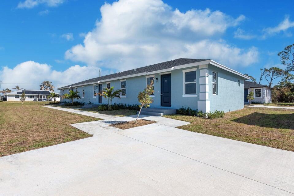 248 Rotonda Boulevard W New Unit C – photo 1 of 17