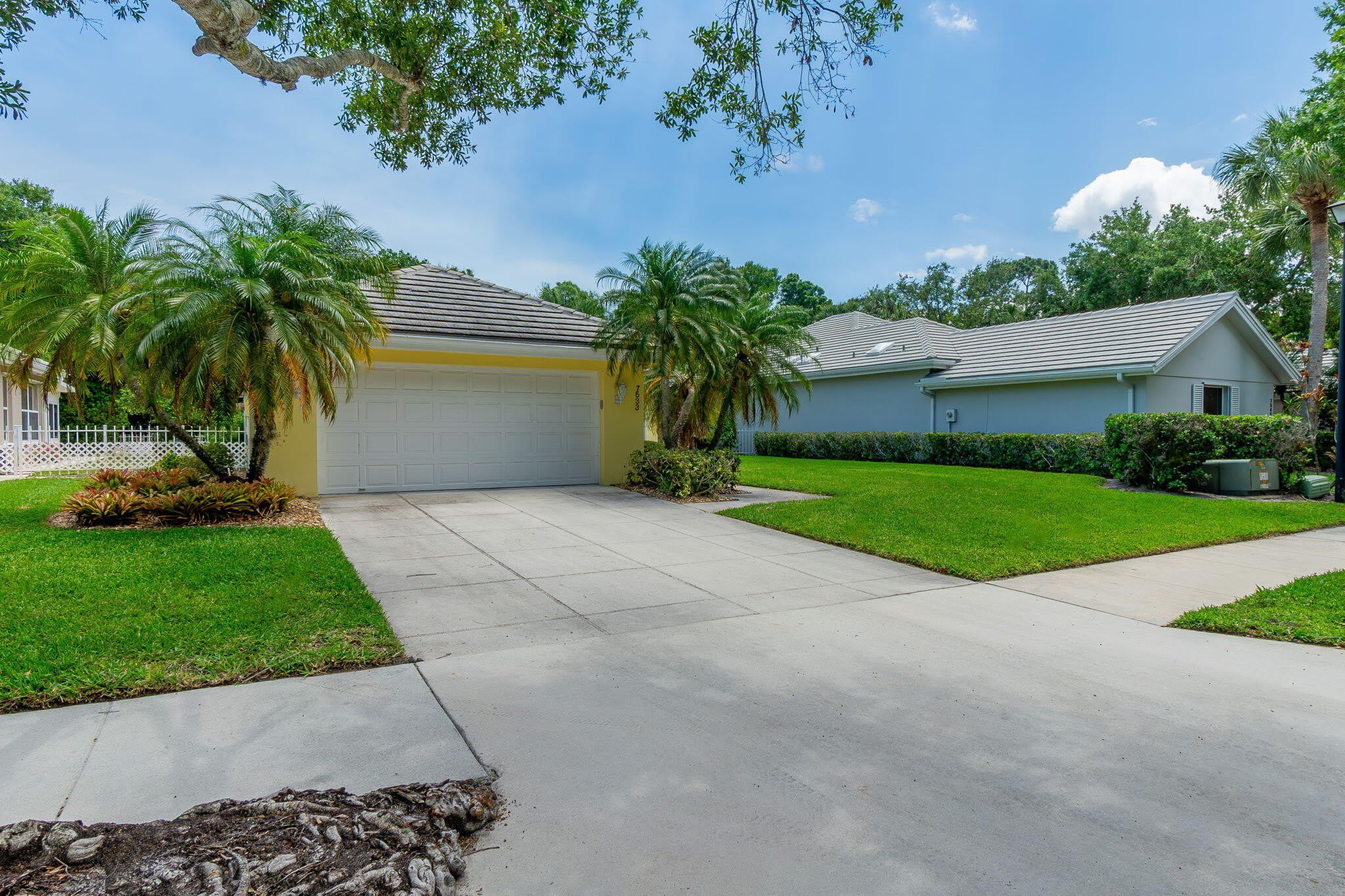 7533 SE Autumn Lane – photo 1