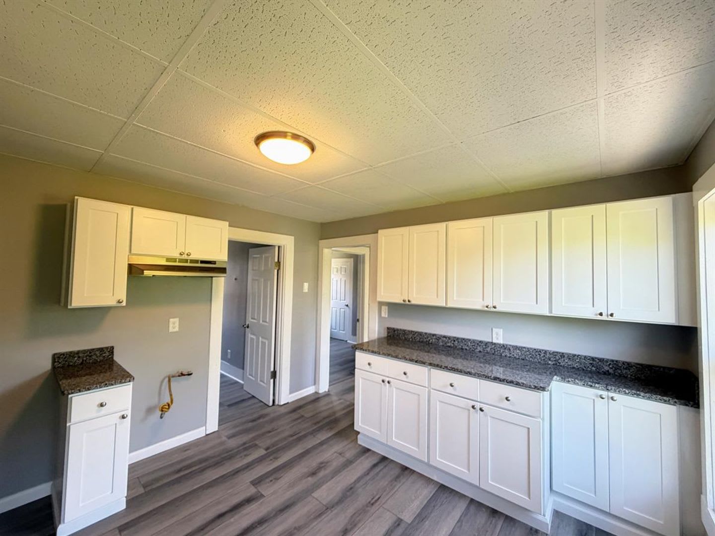 30 Loring St – photo 1