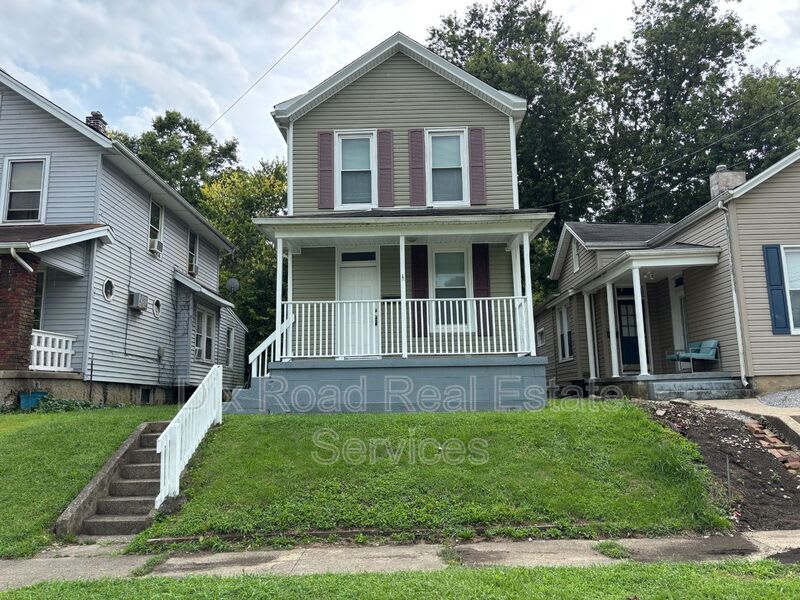 411 Millikin Street – photo 1