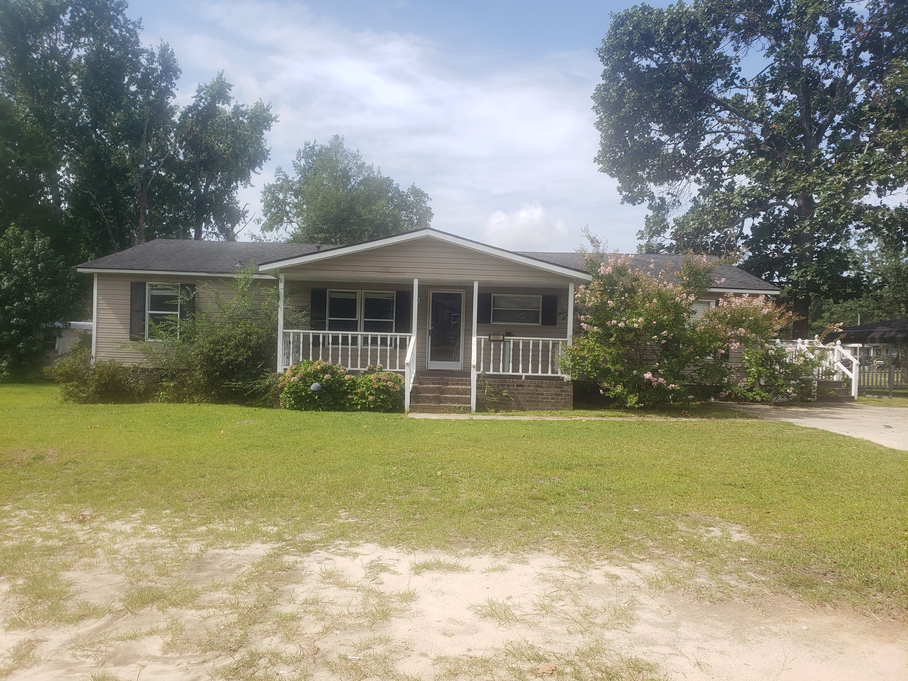 1500 O'Bannon Drive – photo 1 of 9