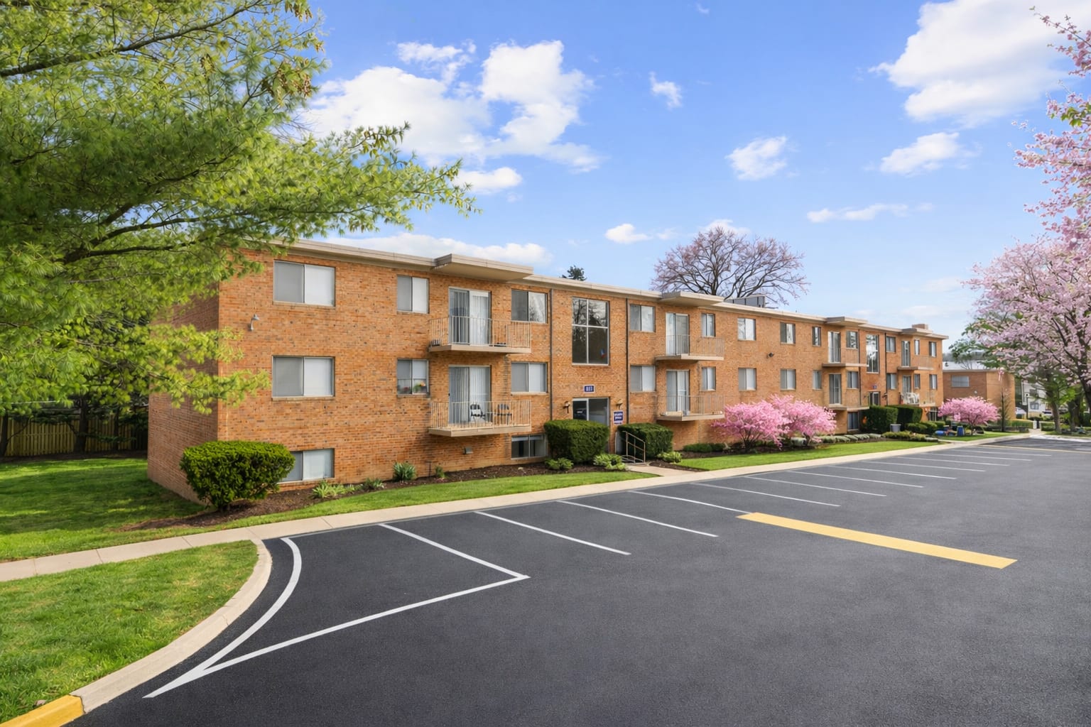 International Apartments – photo 1