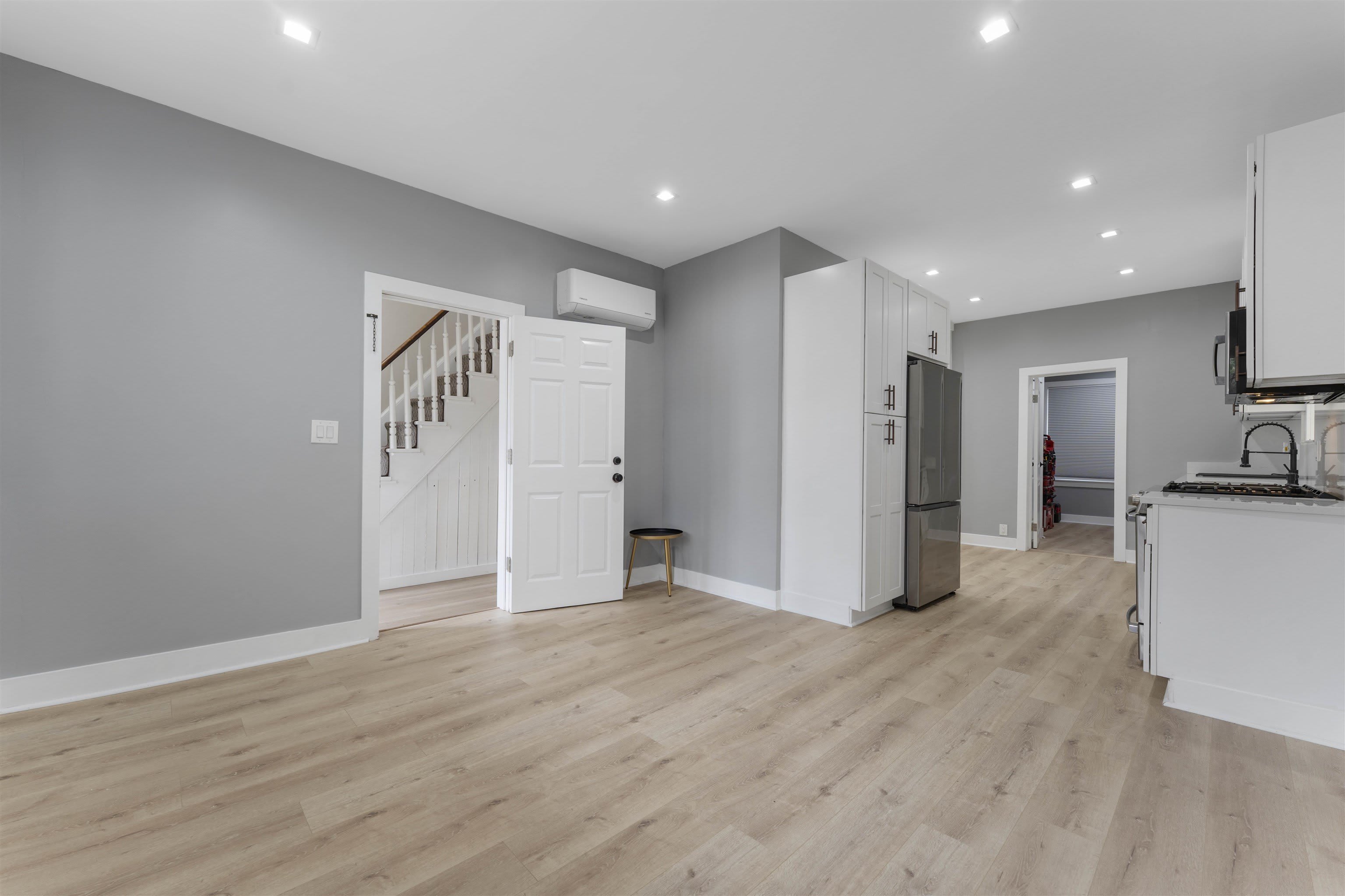 4317 COTTAGE AVE – photo 1