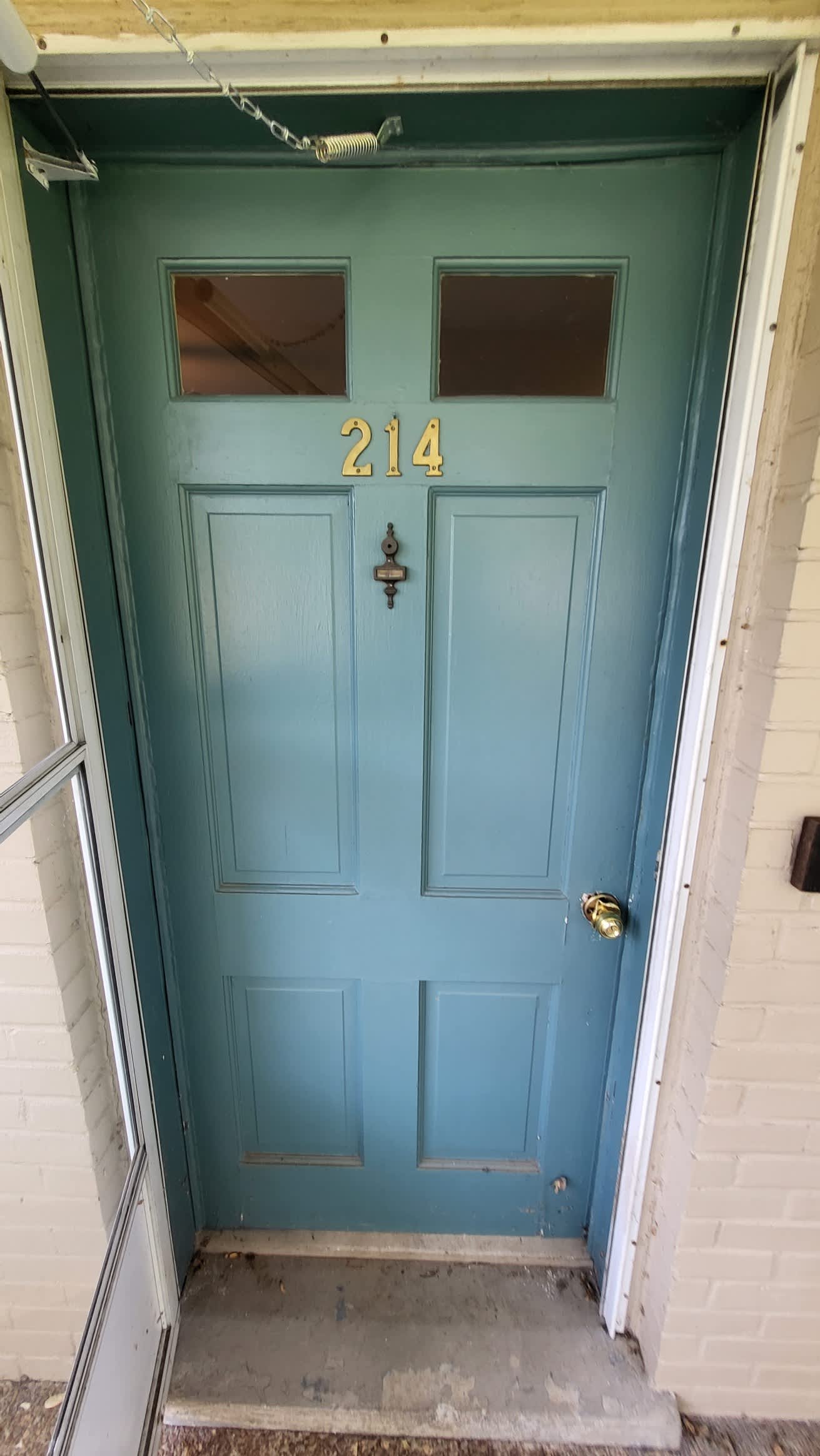 214 Ridgeway Drive – photo 1