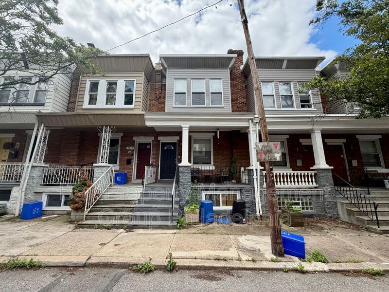 2614 Ingersoll St – photo 1