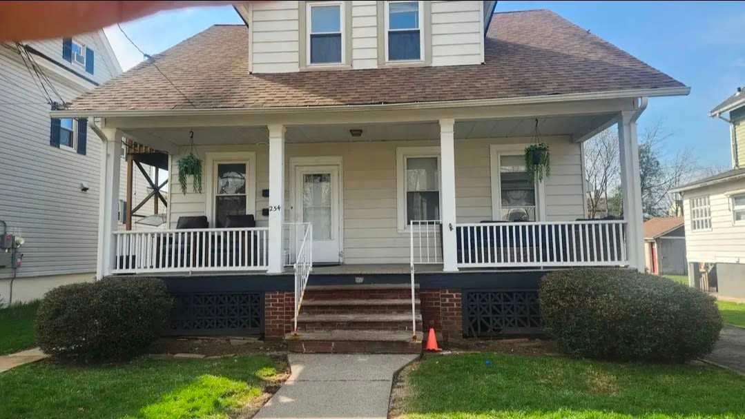 254 West High Street – photo 1 of 117
