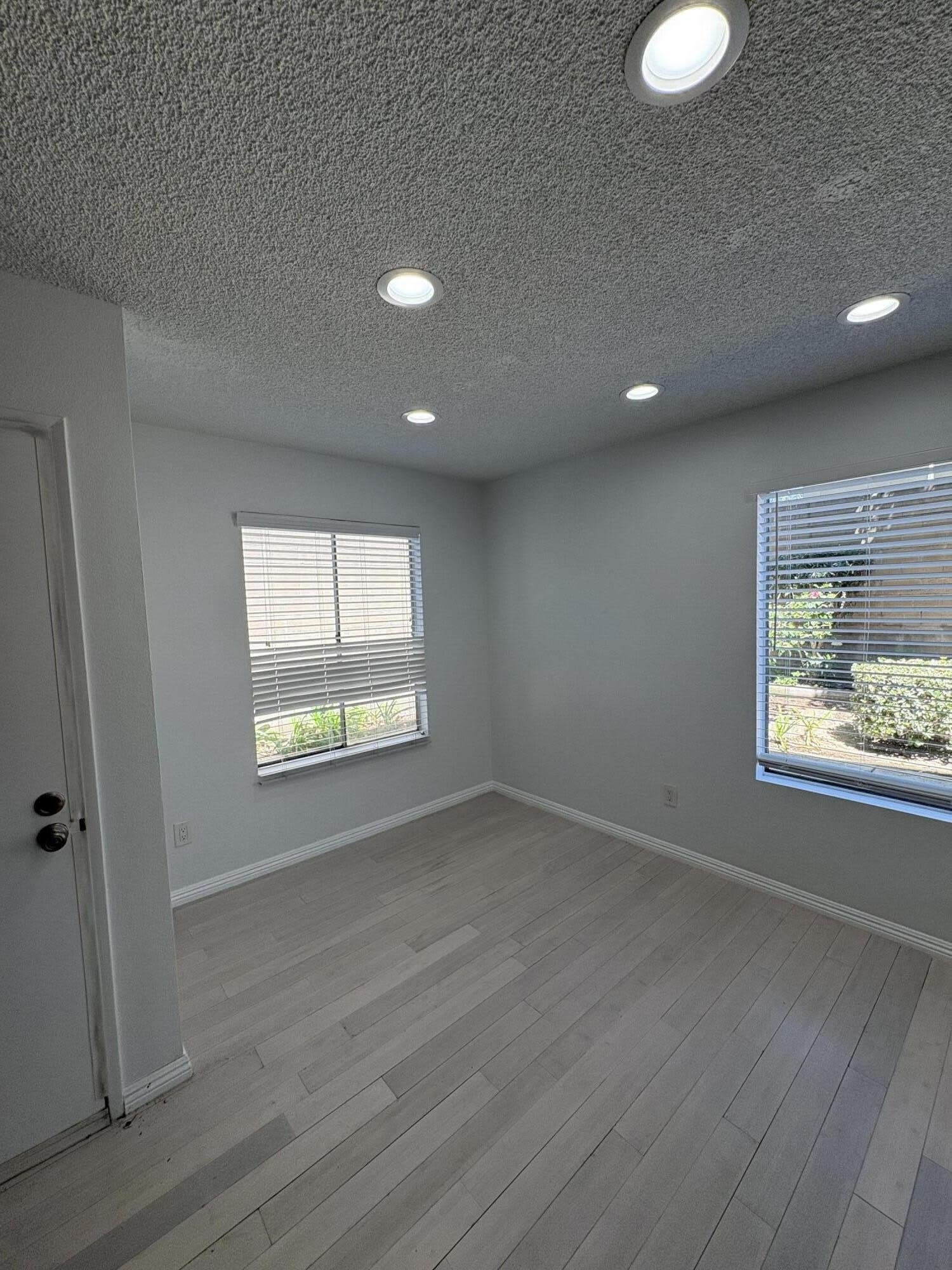 2339 Lillyvale Avenue – photo 1